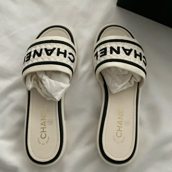 Chanel rev ivory/black mules sandals  38.5 - Picture 3 of 10